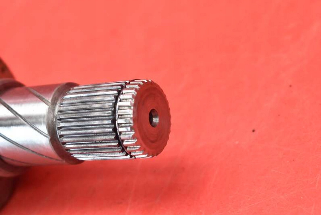 Приводной вал правая задний  1007719-00-c tesla model s awd performance 762 km 16-21 Недорого