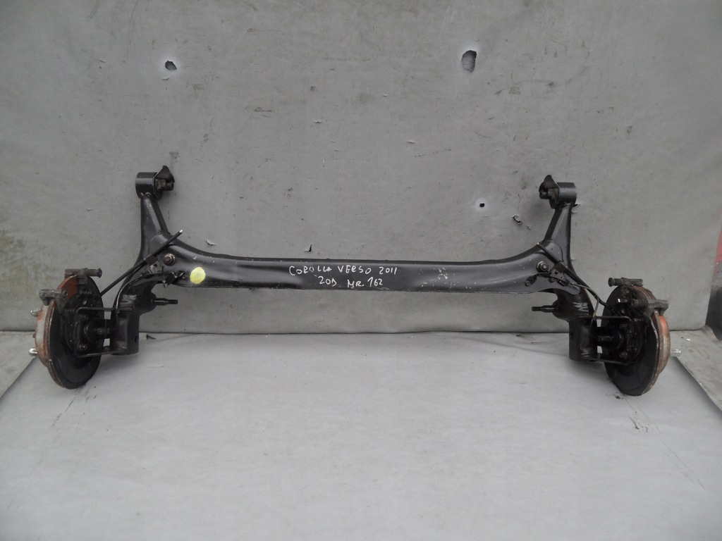 фото №1, Oś задняя балка подвеска задняя toyota corolla verso 2011 идеальное состояние