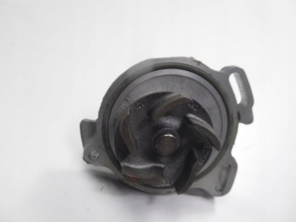 фото №7, Насос wody audi 100 оригинальный номер 46121004