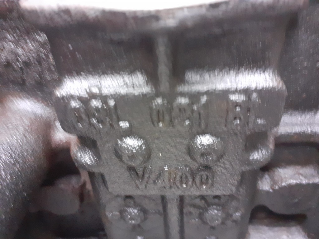 фото №11, Блок двигателя cayb seat ibiza iv 1.6 tdi 03l021bl