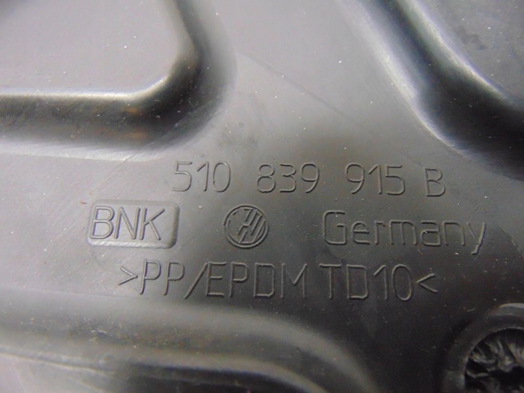 фото №6, Прокладка резиновый элемент дверь левый задняя vw golf sportsvan