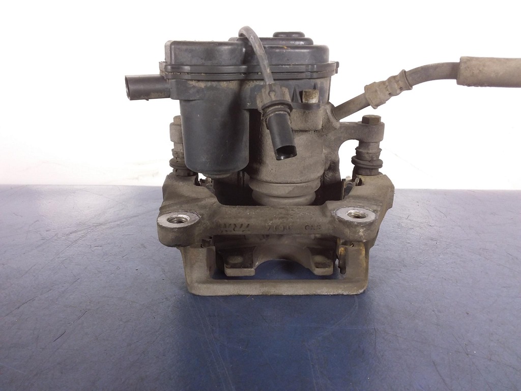 фото №4, Audi a8 d4 супорт скоба задня лівий електричний