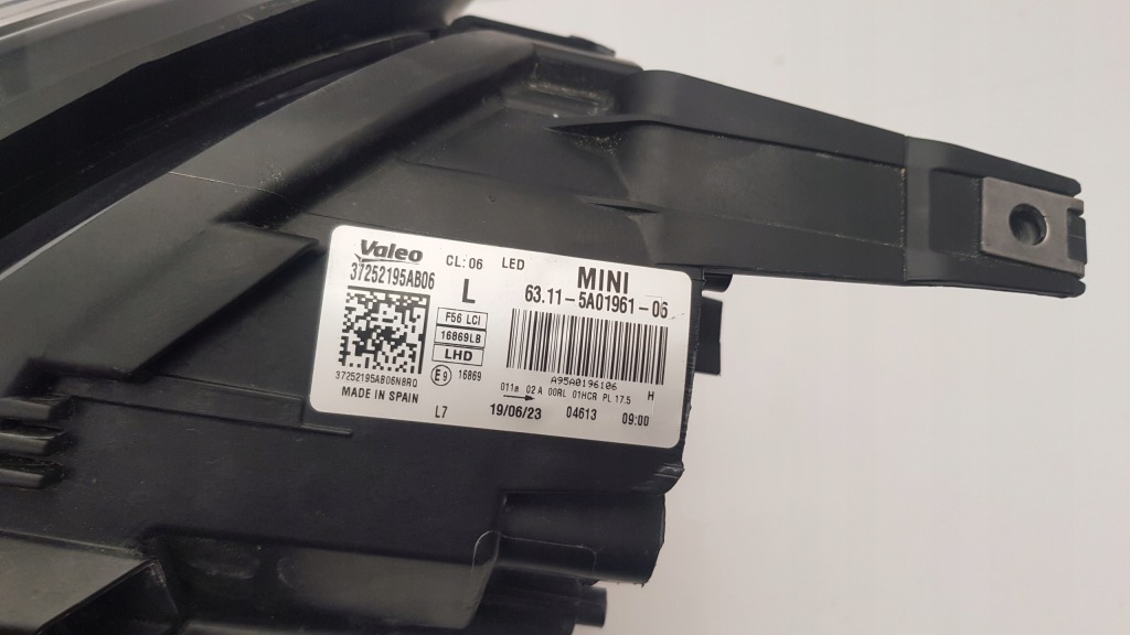 Фара передня ліва mini f55 f56 f57 рестайлінг  lci led чорна чорний  5a01961 Київ