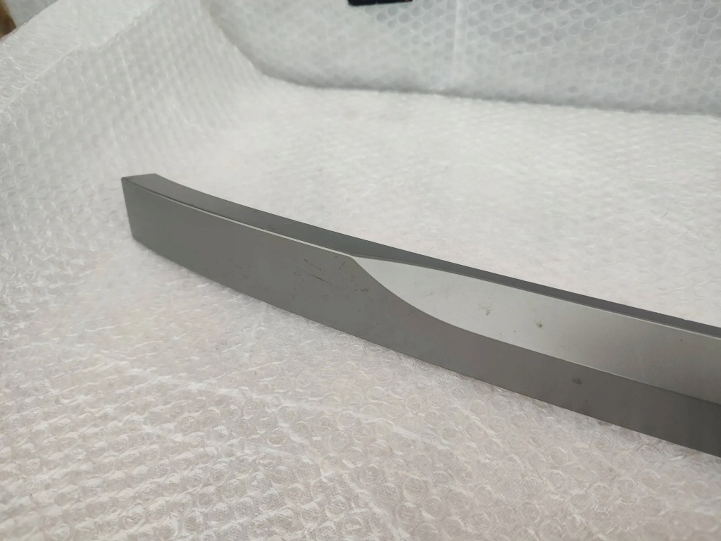 фото №4, Молдинг крышки багажника land rover range rover l460 type lk 2023 m8e2-404c42