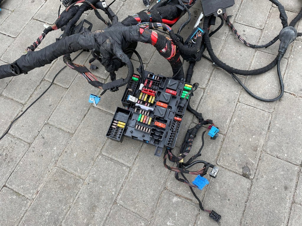 фото №12, Bmw x1 f48 электропроводка салона usa