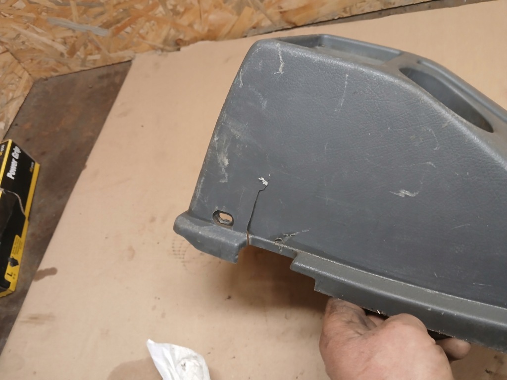 фото №7, Suzuki vitara i 2.0 туннель / подстаканник