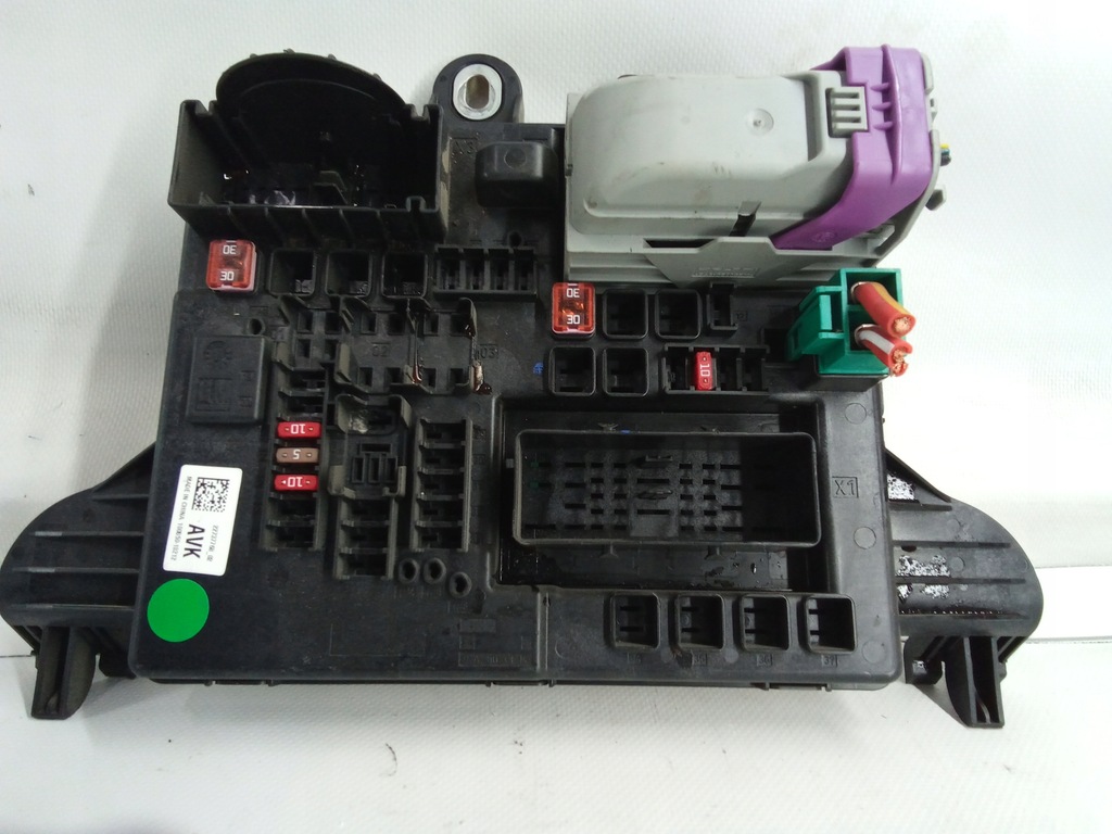 фото №1, Коробка предохранителей opel оригинальный номер 22737768-02 avk