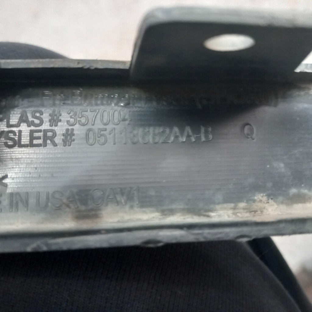 фото №11, Dodge durango 18- lift нижняя молдинг бампера перед usa