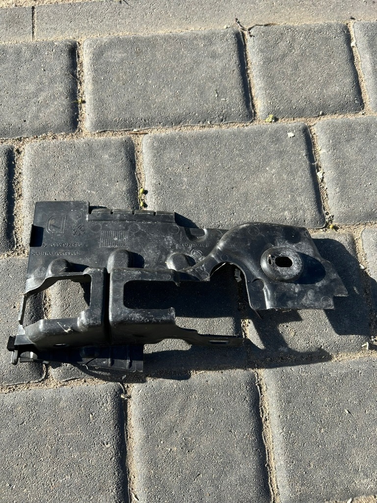 фото №1, Защита петля капот правая peugeot 508 ii 9827462680