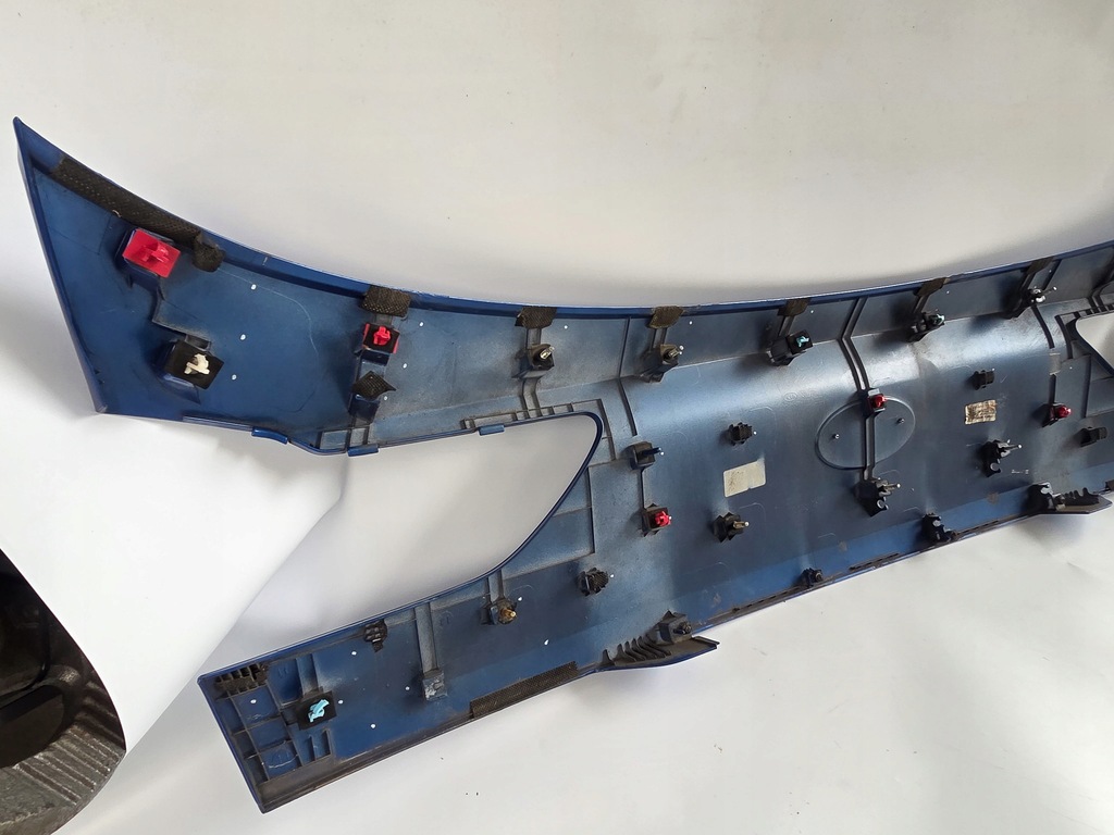 фото №8, Накладка накладка кришки багажника kia ceed iii kombi 87311j7300 b3