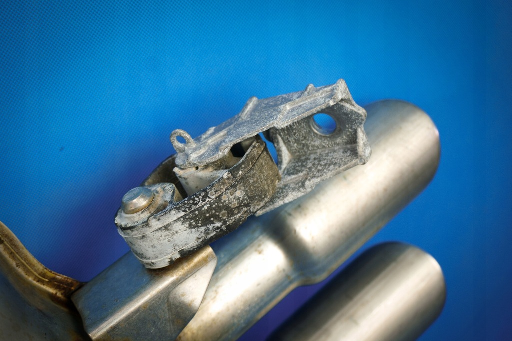 фото №7, Вихлоп гасник audi a5 8t spb 2.0tdi 8t0253078dj