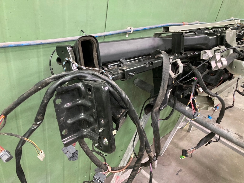 фото №11, Mercedes actros mp4 панель приладів консоль панель приладів широка кабіна