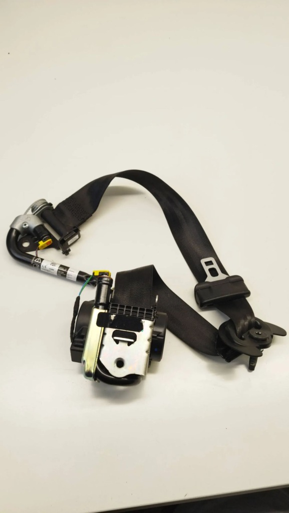 Передній ремінь безпеки права сторона land rover range rover velar 18064 Ціна