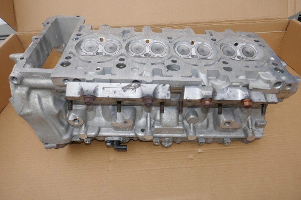 фото №7, Відфрезерована przygotowana головка вали s5 a6 a8 q7 4.2 fsi cau 079103373bn