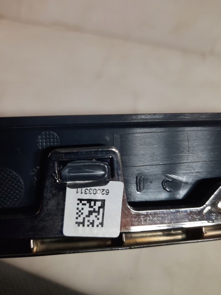 Jeep grand cherokee 19-22 молдинг декоративная дверь правых передних америка Цена