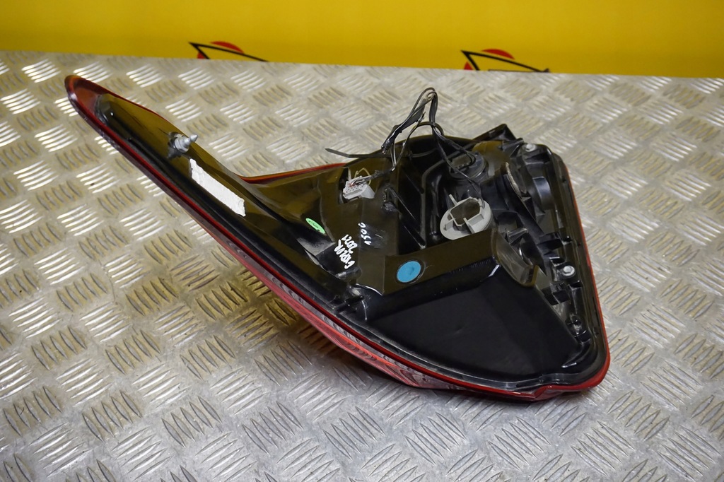 фото №13, Ford explorer 2020 - 2023 лампа задняя задняя левая usa