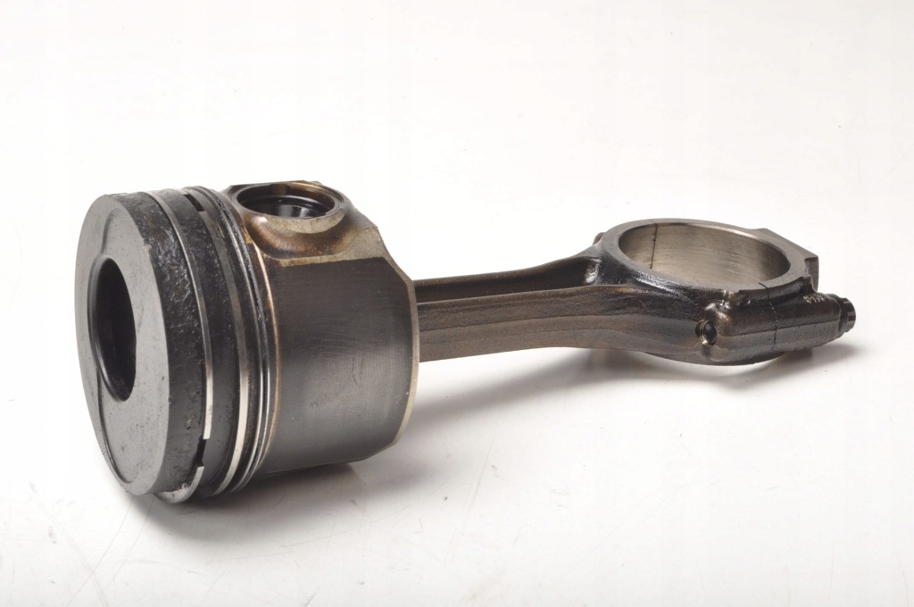 фото №1, Vw eos 2.0 tdi 140km поршень с шатун bmm