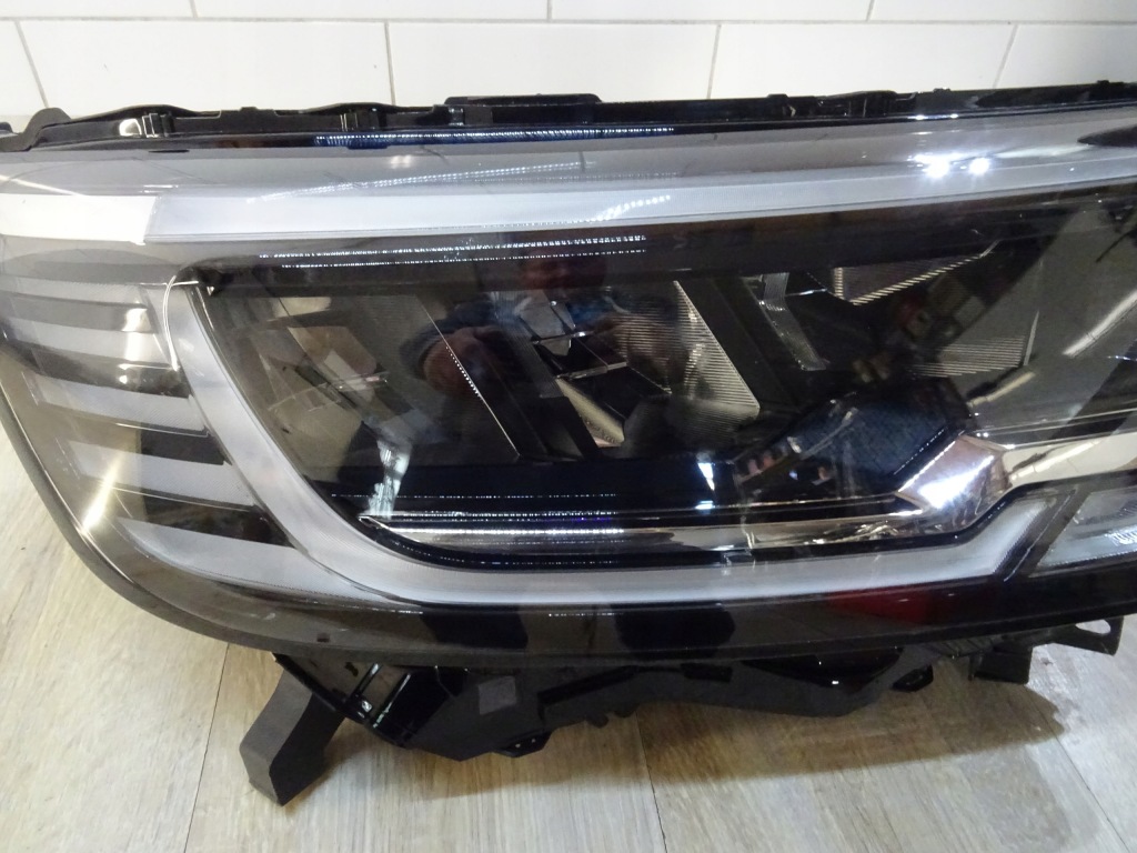 Фара правий фара renault kangoo iv 21- full led 260103264r llu Доставка