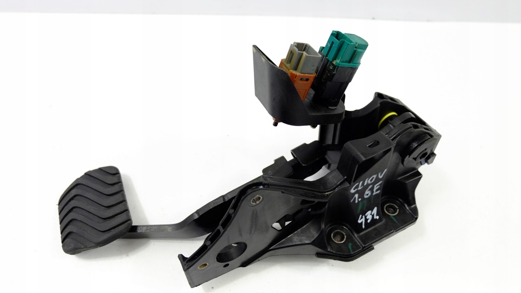 фото №1, Renault clio v педаль тормоза автоматическая коробка передач