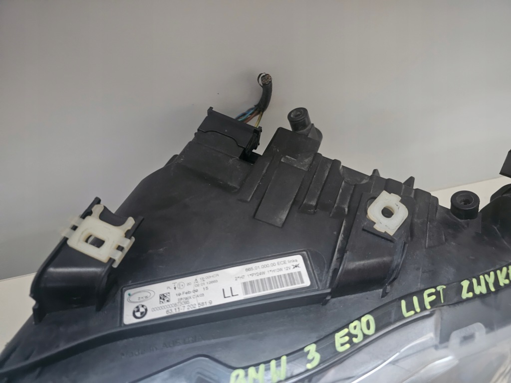 Лампа левая передняя bmw seria 3 e90 e91 lift 631172025819 направляющая Киев