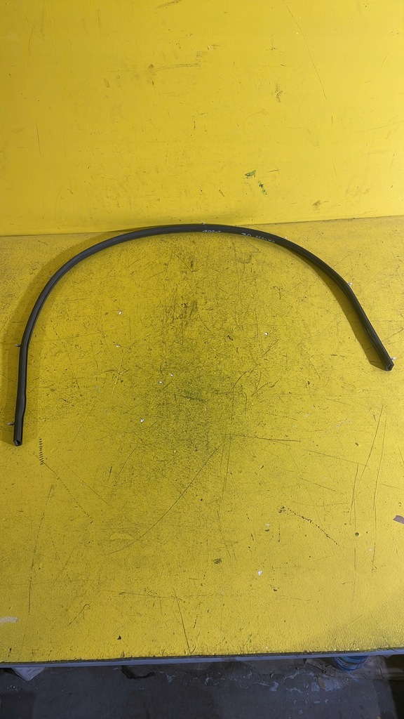 фото №1, Nissan juke - прокладка капот