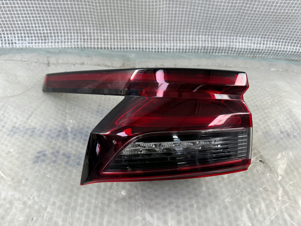 фото №1, Nissan qashqai j12 левая задняя лампа