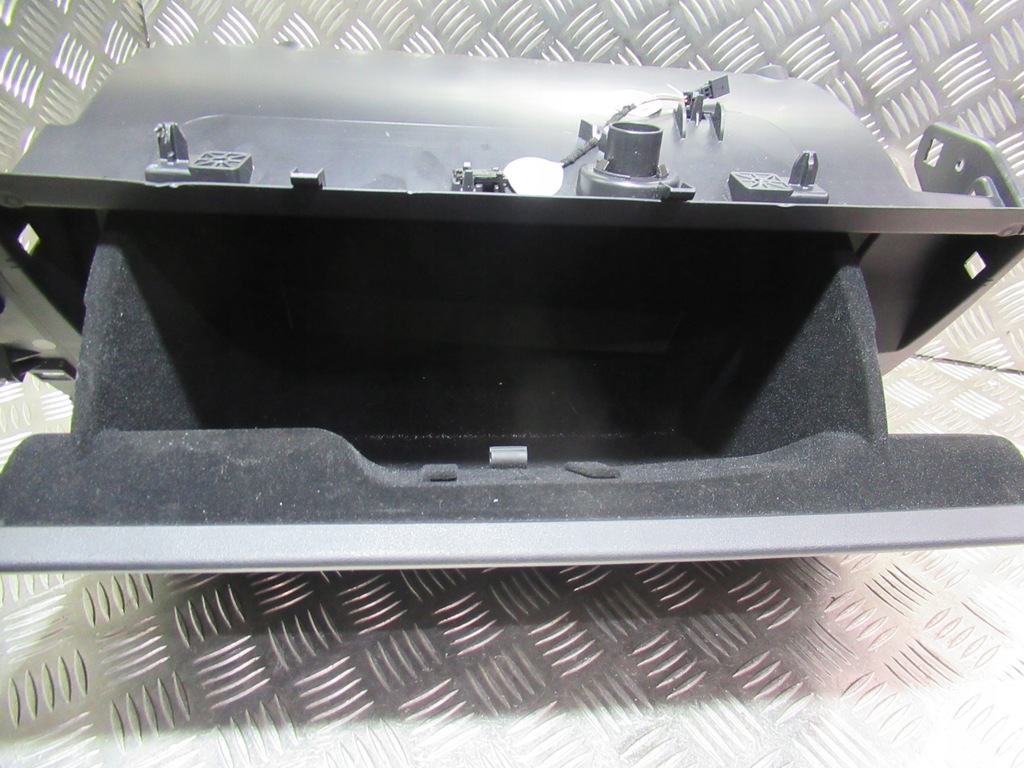 фото №3, Range rover velar svr бардачок пасажира