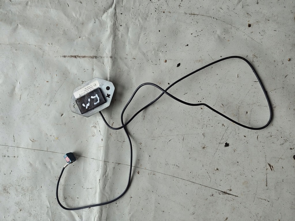 фото №2, Jeep grand cherokee wj 03-04 r антена радіо