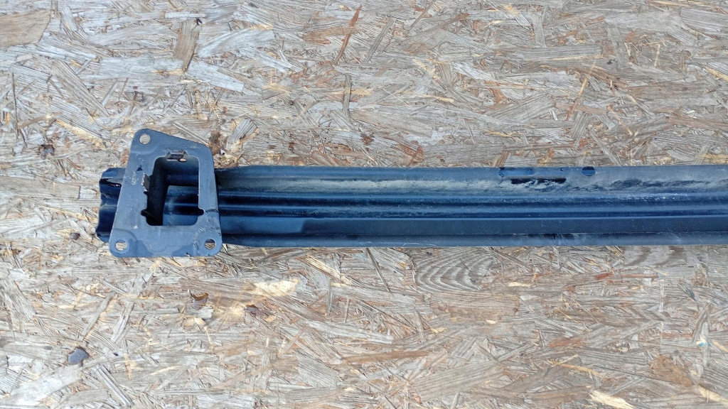 Балка бампера задний  volkswagen passat b6 седан Недорого