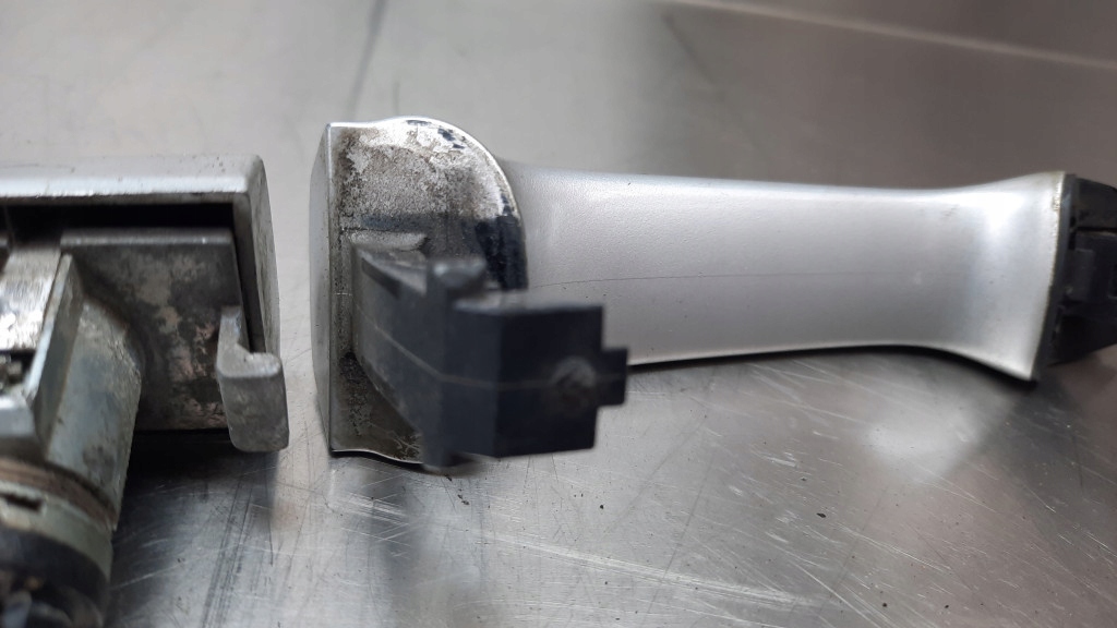 фото №7, Ручка перед левая вкладка замка ключ volvo v50