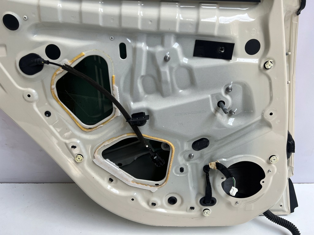 фото №9, Двері лівий задня задні renault clio iv 4