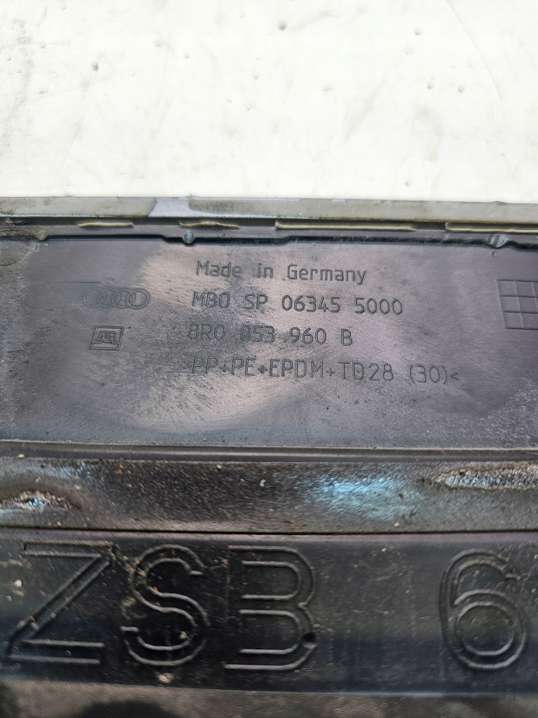 фото №8, Молдинг двері правий перед audi q5 8r 8r0853960b ly7g