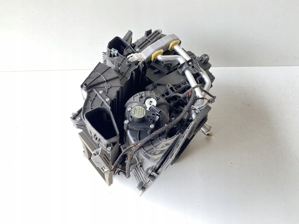 фото №13, Renault captur 2013- корпус фільтрів салонний