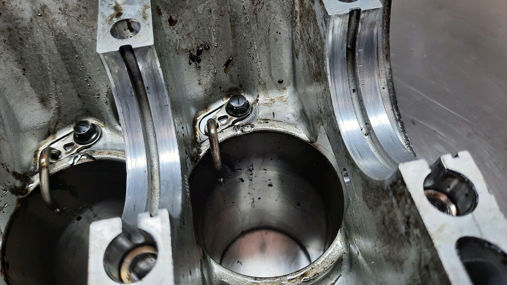 фото №15, Блок двигателя d5244t volvo s60 v70 ii 2.4 d5 163km