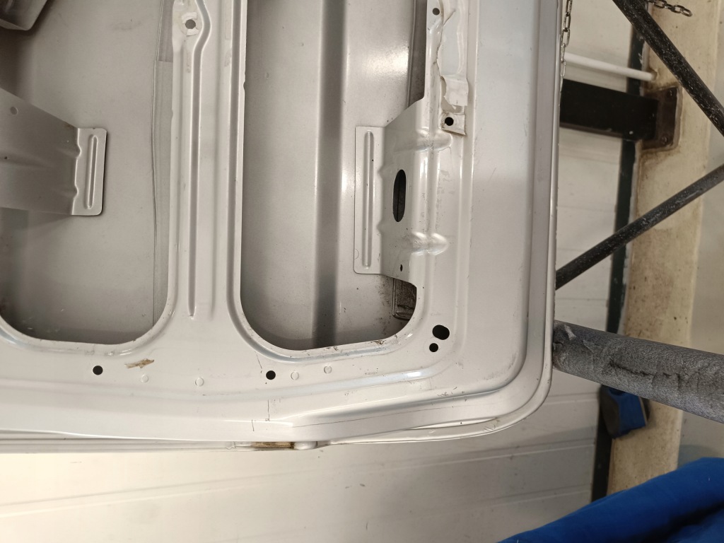 фото №11, Mercedes vito w639 - дверь задние правое крыло серебристый