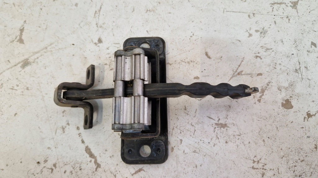 фото №1, Ограничитель дверь renault range t 82181187