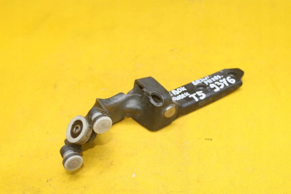 фото №1, Ролик двері правий bok t5 7h0843336b