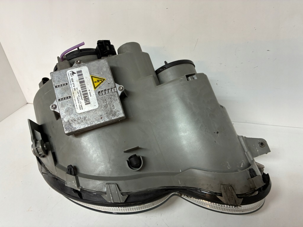 Mercedes w203 рестайлинг  ксенон лампа перед передняя левая европа 130732907202 Цена