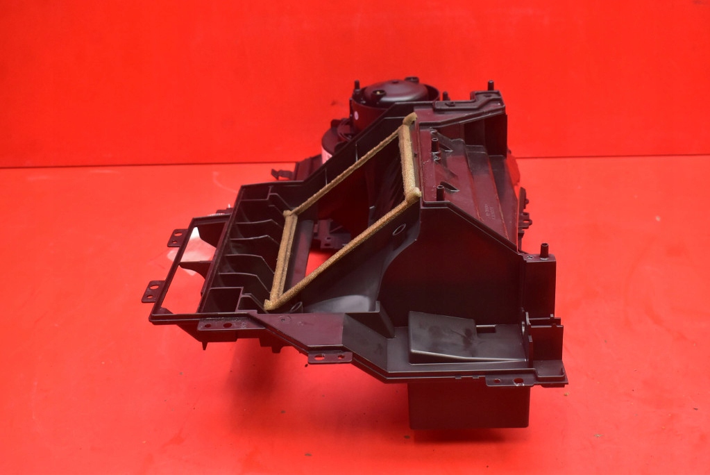 фото №4, Воздуходувка вентилятор обдув eu 52414246 chevrolet hhr 1 i 05-11