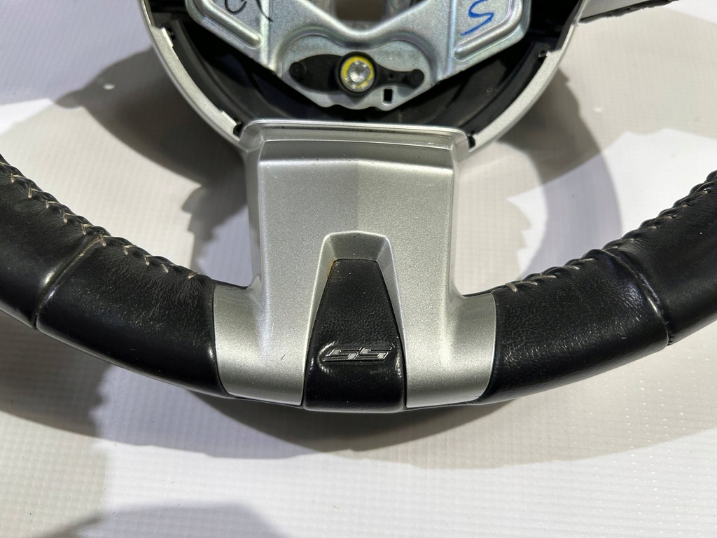 фото №6, Повітропровід шкіряний шкіра пелюстки перемикання chevrolet camaro 6.2 ss 2009r-