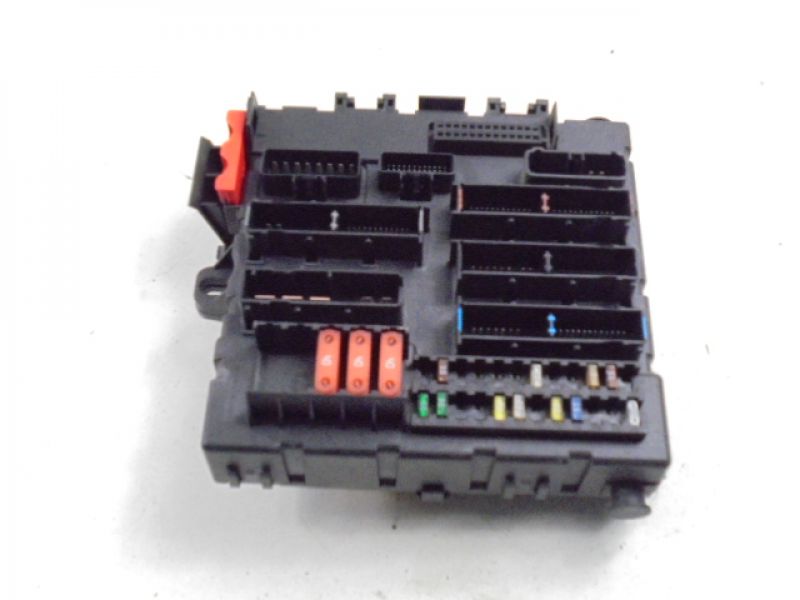 Opel vectra c коробка запобіжників 3125489 bb Зі Шроту