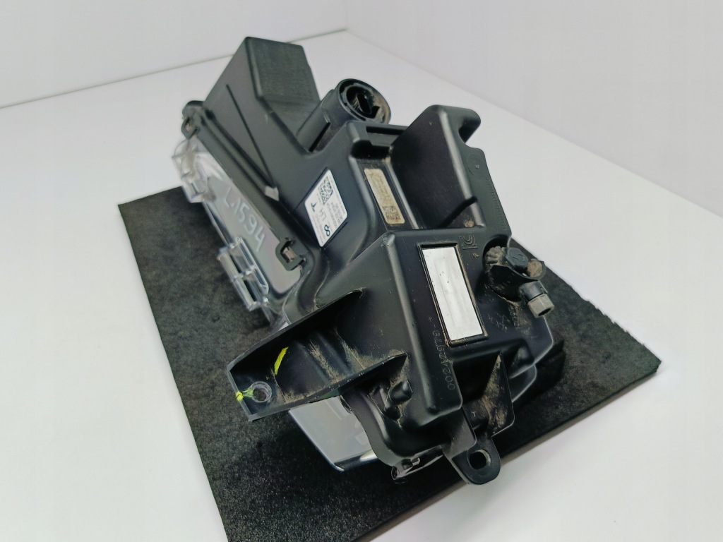 Tesla model y my 20- протитуманна фара drl лівий протитуманний led 1507932-10-c Оригінал