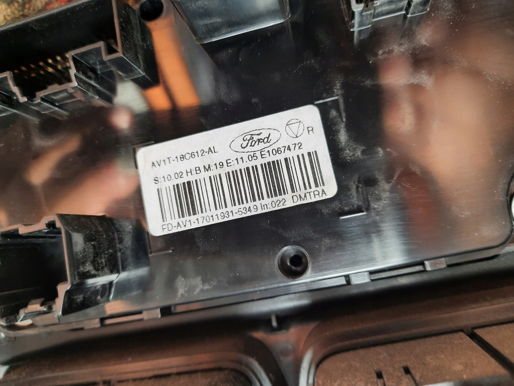 фото №7, Ford b-max 1.5tdc панель кондиціонера рамка тунель