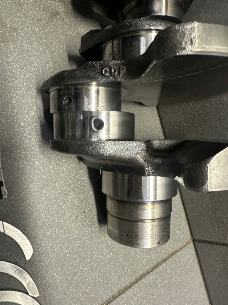 Wał коленчатый номинал вкладыши vw touareg 3.0 tdi cnr 059101bh Недорого