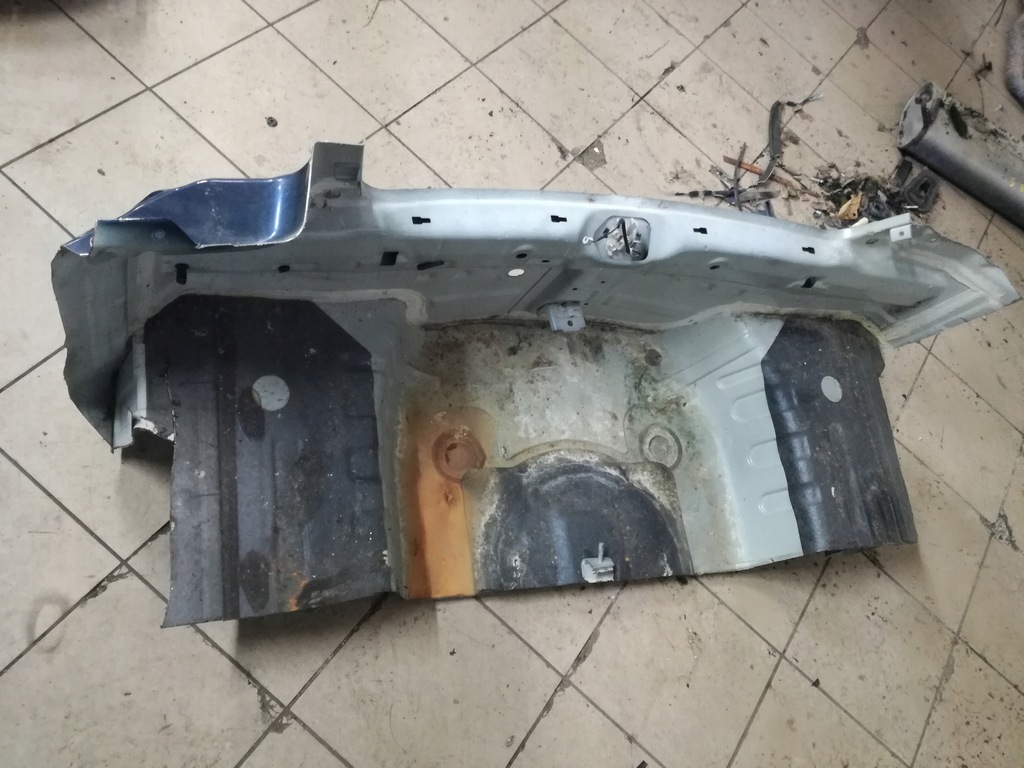 фото №4, Suzuki sx4 sedan 2006 - 2012 rok pas задняя