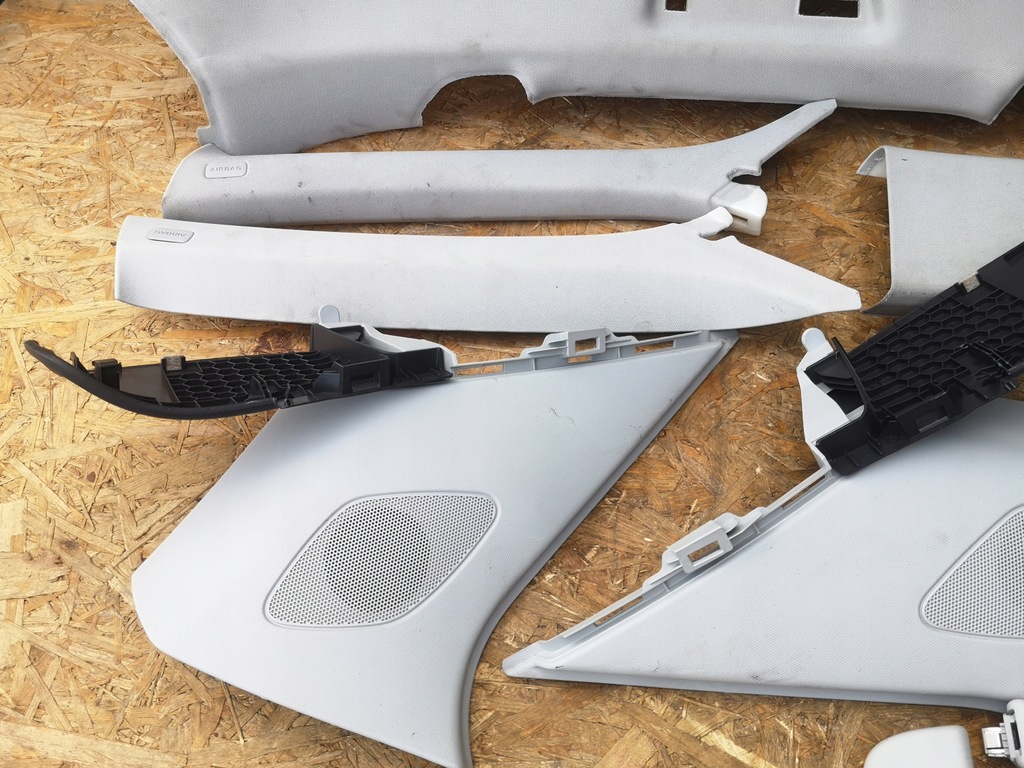 фото №5, Audi q3 8u потолок стойки