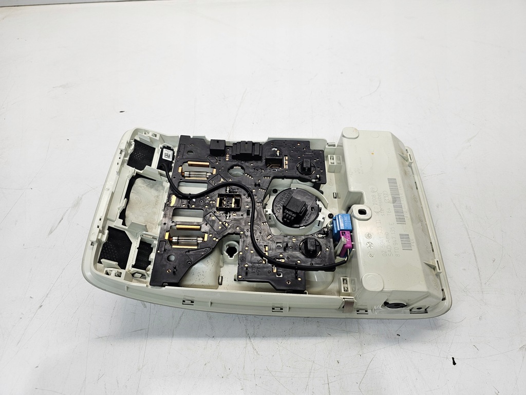 фото №6, Лампа освітлення кабіни pod люк audi a4 a5 8t0947135e t64