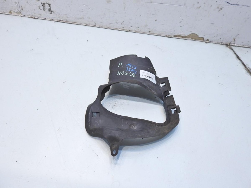 Накладка рулевой рейки правая audi a6 c6 3.2 fsi 4f0864310b Недорого