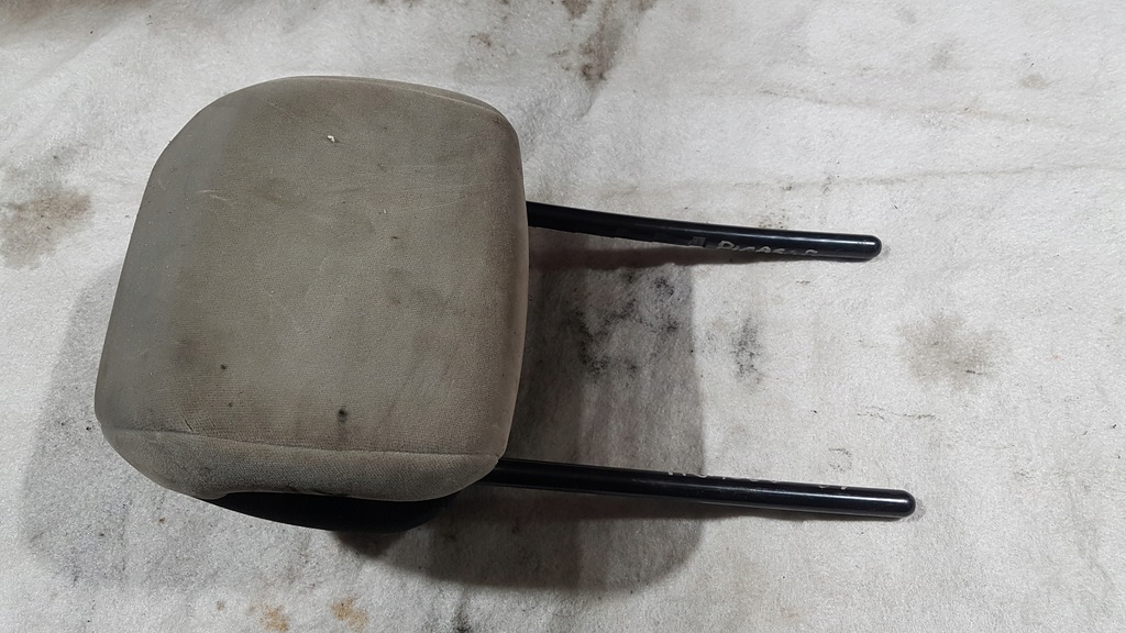 фото №1, Citroen c4 picasso підголівник перед