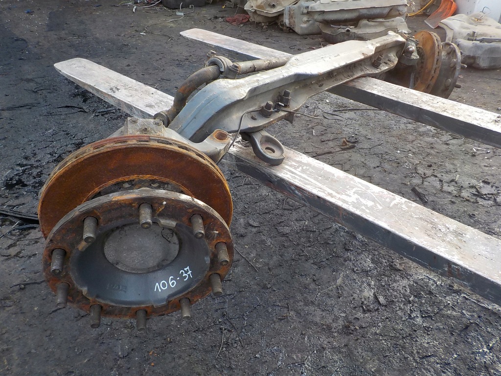 фото №7, Поворотный кулак перед 10 шпилька daf xf 106 460 euro 6